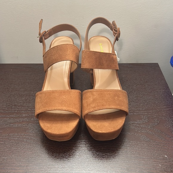 Cognac Brown Heel - Picture 2 of 4